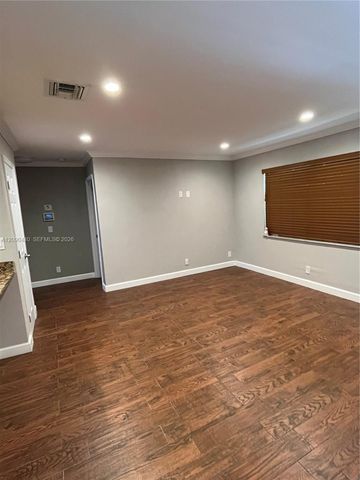 217 SW 10th Street, Hallandale Beach, FL 33009