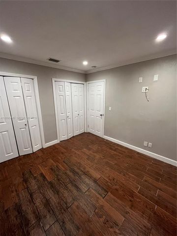 217 SW 10th Street, Hallandale Beach, FL 33009