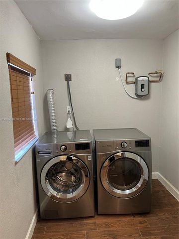 217 SW 10th Street, Hallandale Beach, FL 33009