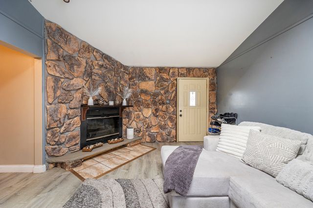 7740 Monitor Avenue, Burbank, IL 60459