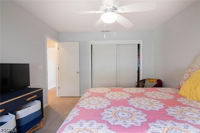926 SE 26th TER, Cape Coral, FL 33904