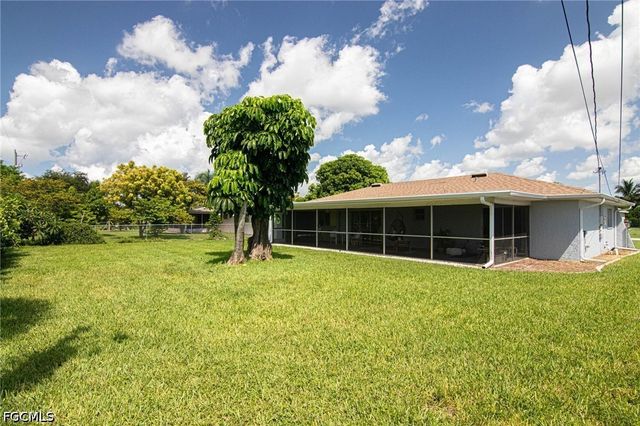926 SE 26th TER, Cape Coral, FL 33904