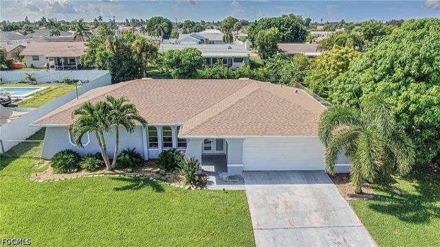 926 SE 26th TER, Cape Coral, FL 33904