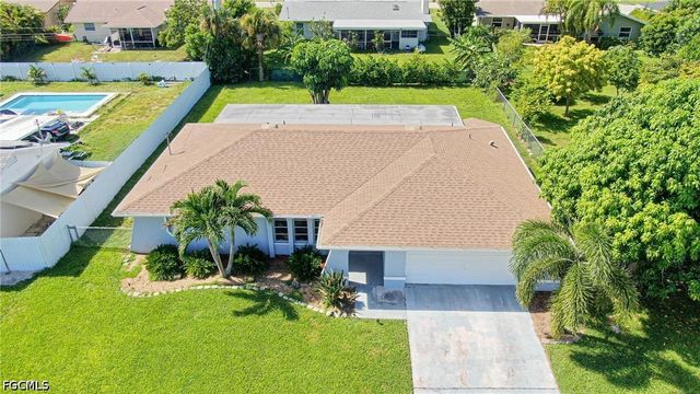 926 SE 26th TER, Cape Coral, FL 33904