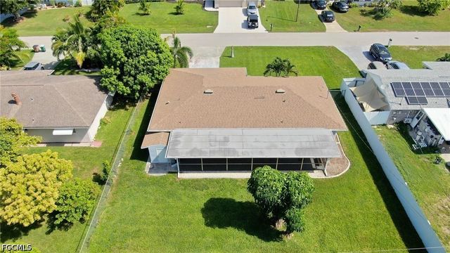926 SE 26th TER, Cape Coral, FL 33904