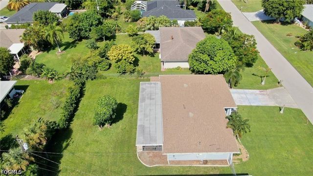 926 SE 26th TER, Cape Coral, FL 33904