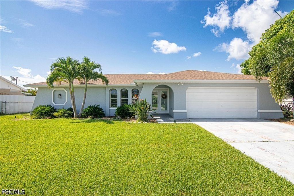 926 SE 26th TER, Cape Coral, FL 33904