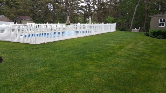 223 Charge Pond Rd, Wareham, MA 02571