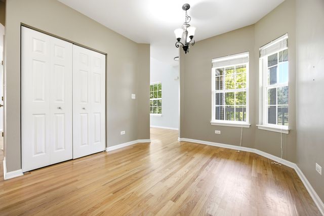 1330 Lunt Court, Schaumburg, IL 60193