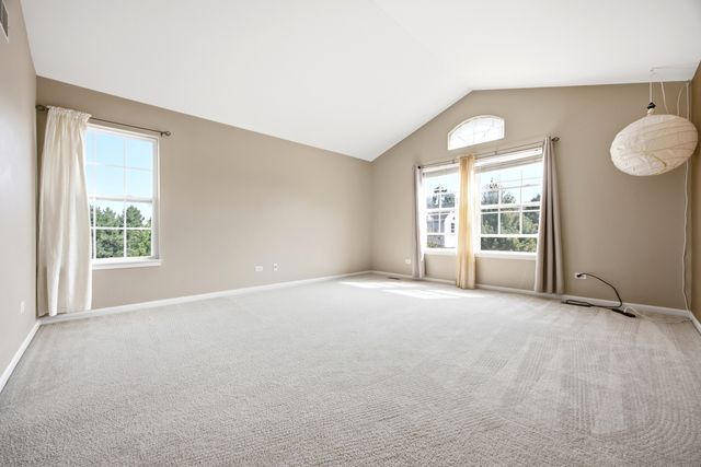 1330 Lunt Court, Schaumburg, IL 60193