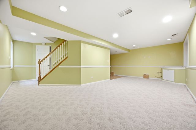 1330 Lunt Court, Schaumburg, IL 60193