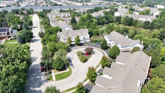 1330 Lunt Court, Schaumburg, IL 60193