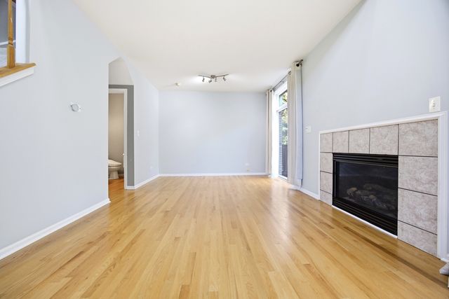1330 Lunt Court, Schaumburg, IL 60193