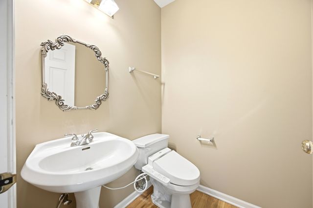 1330 Lunt Court, Schaumburg, IL 60193