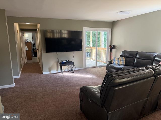 125 EMERY CT, Newark, DE 19711