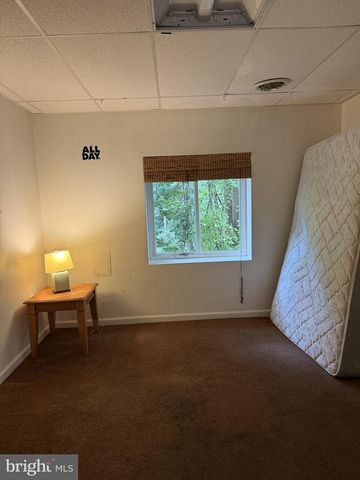 125 EMERY CT, Newark, DE 19711