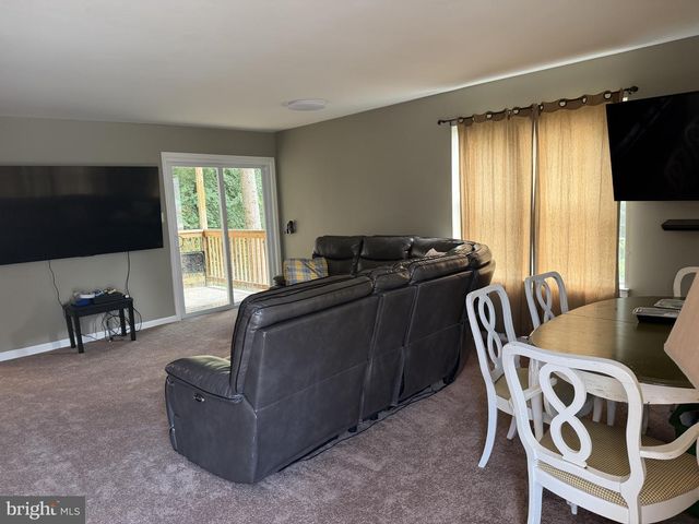 125 EMERY CT, Newark, DE 19711