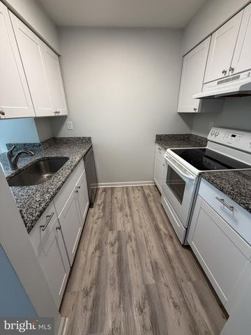 125 EMERY CT, Newark, DE 19711