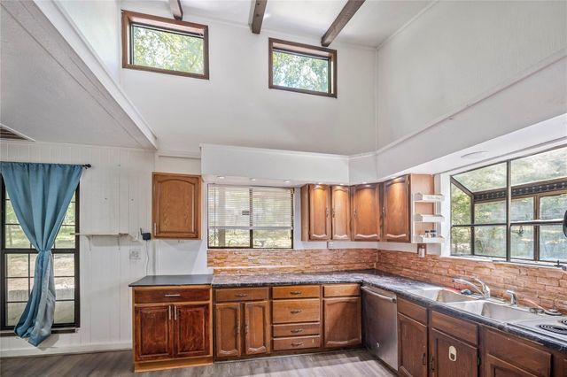 31 Ann Court, Coldspring, TX 77331
