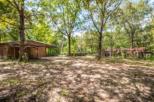 31 Ann Court, Coldspring, TX 77331