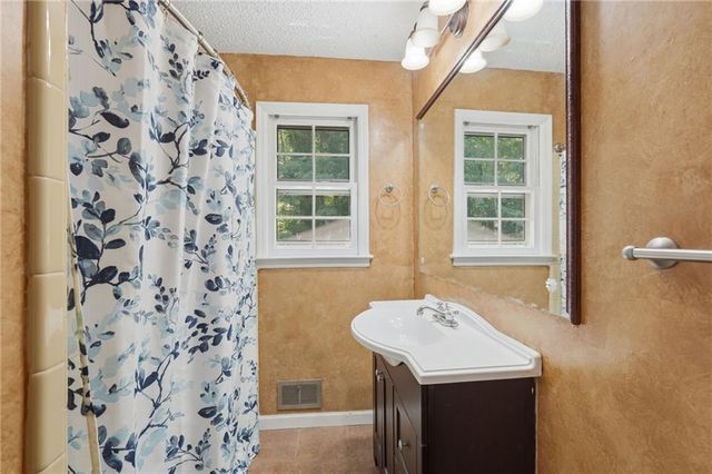 4362 White Oak Drive, Buford, GA 30518