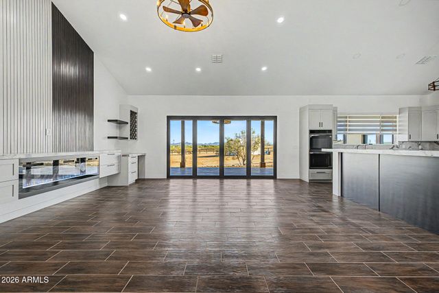 15606 S TUTHILL Road S, Buckeye, AZ 85326