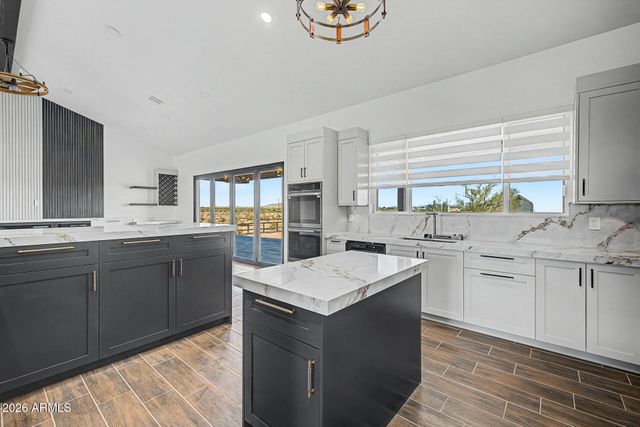 15606 S TUTHILL Road S, Buckeye, AZ 85326