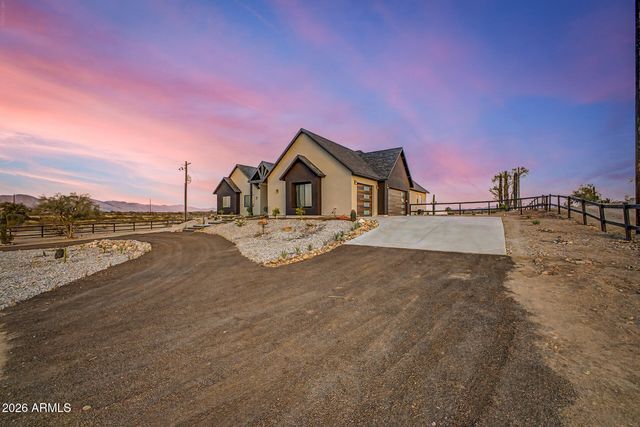 15606 S TUTHILL Road S, Buckeye, AZ 85326