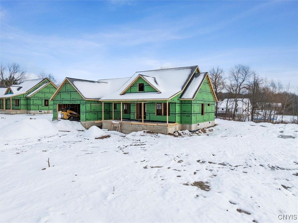 102 Stonebrooke Drive, Marcy, NY 13403