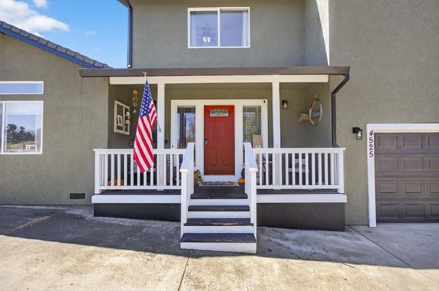 4525 Coyote Dr, Ione, CA 95640