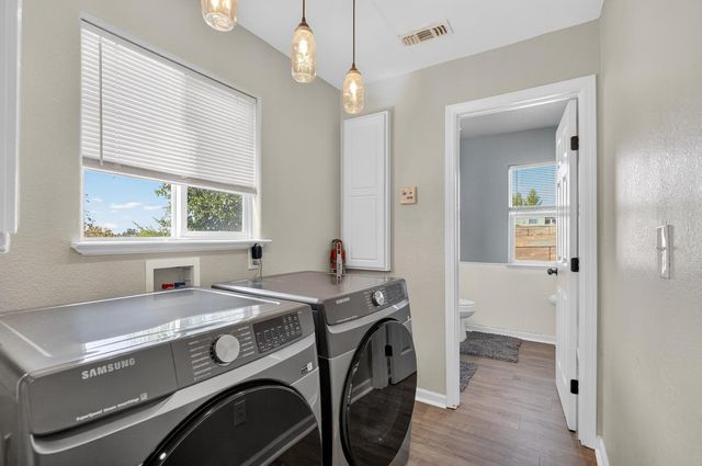 4525 Coyote Dr, Ione, CA 95640