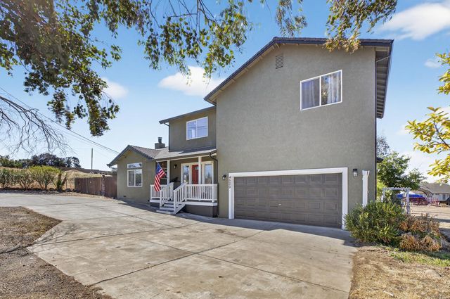 4525 Coyote Dr, Ione, CA 95640