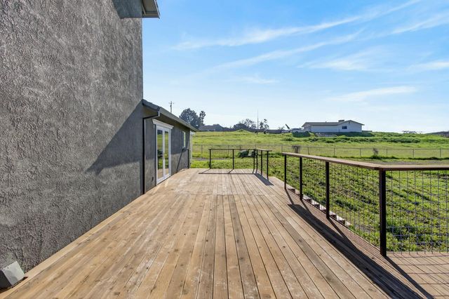 4525 Coyote Dr, Ione, CA 95640