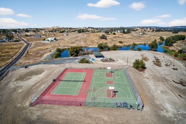 4525 Coyote Dr, Ione, CA 95640