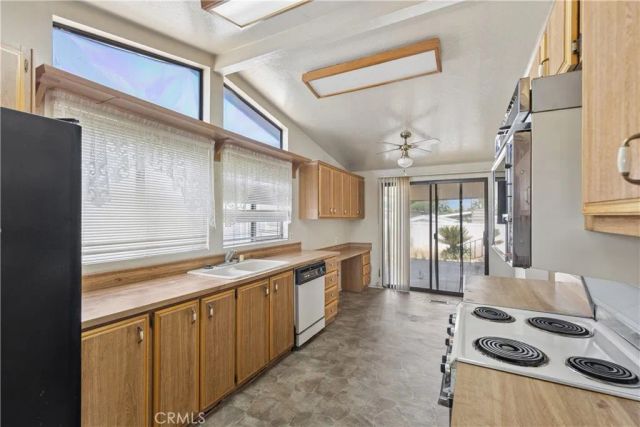 2230 Lake Park 224, San Jacinto, CA 92583