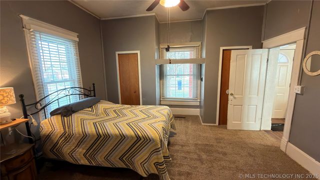 605 E Caddo Street, Cleveland, OK 74020