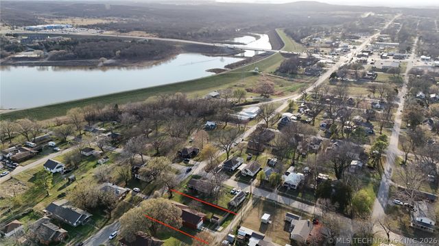 605 E Caddo Street, Cleveland, OK 74020