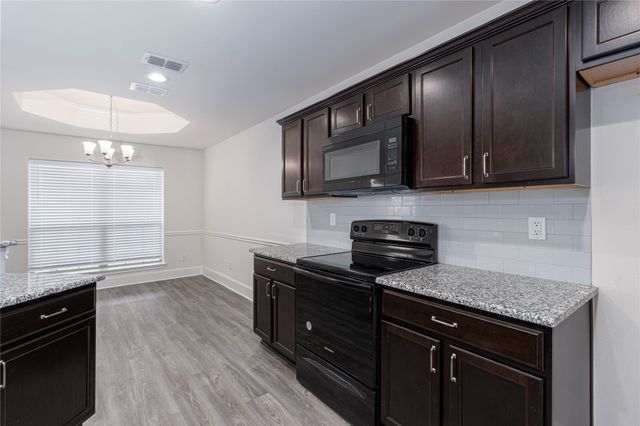 815 E Grande Boulevard T101, Tyler, TX 75703