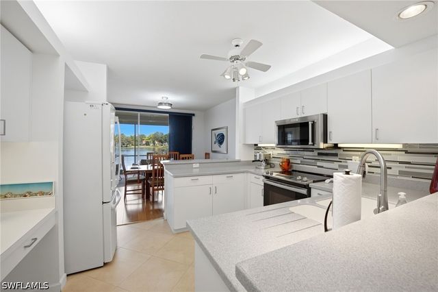 2476 Orchid Bay DR 103, Naples, FL 34109