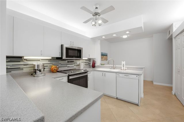 2476 Orchid Bay DR 103, Naples, FL 34109