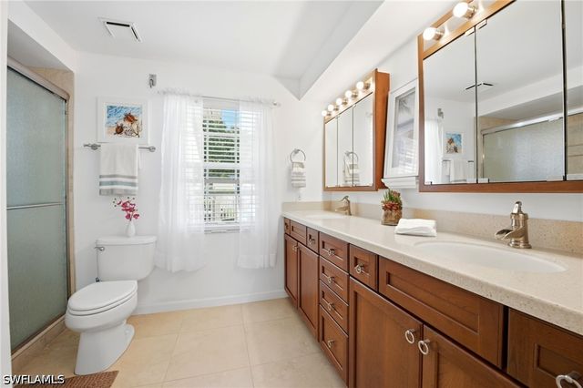 2476 Orchid Bay DR 103, Naples, FL 34109
