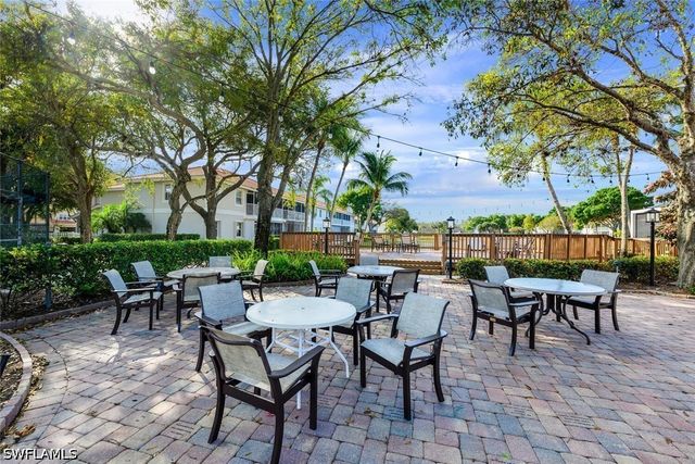 2476 Orchid Bay DR 103, Naples, FL 34109