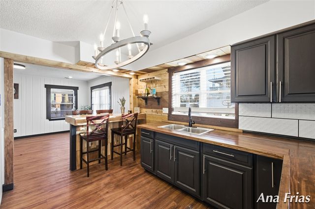 3755 Jefferson Avenue, Wyoming, MI 49548