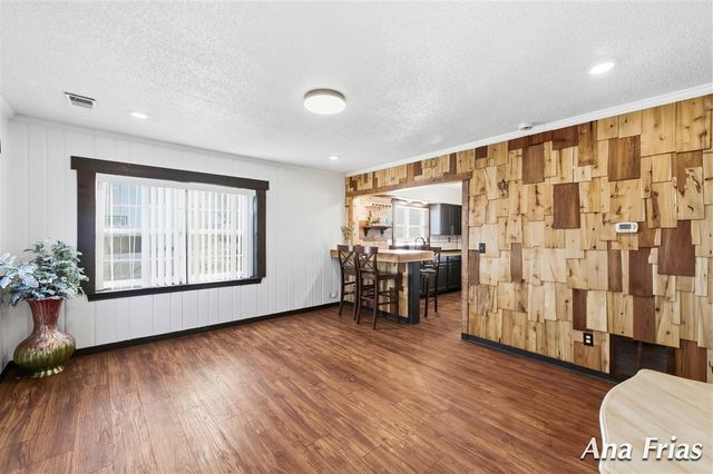 3755 Jefferson Avenue, Wyoming, MI 49548