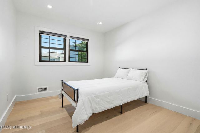 8 Heath Street, Eatontown, NJ 07724