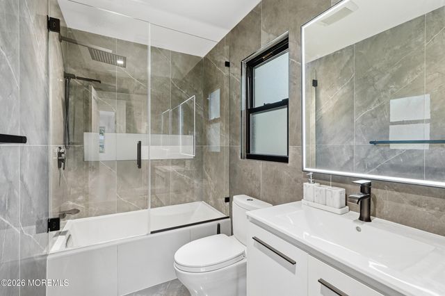 8 Heath Street, Eatontown, NJ 07724