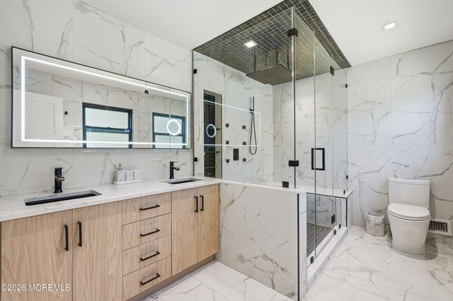 8 Heath Street, Eatontown, NJ 07724