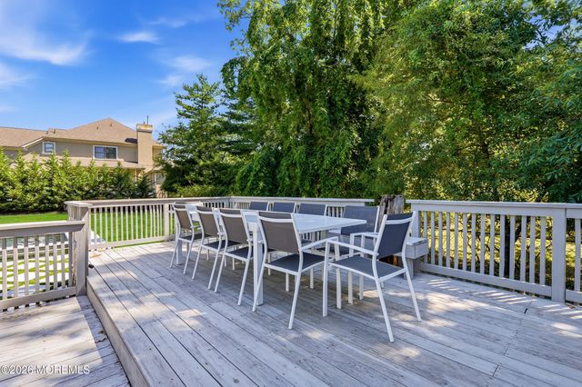8 Heath Street, Eatontown, NJ 07724