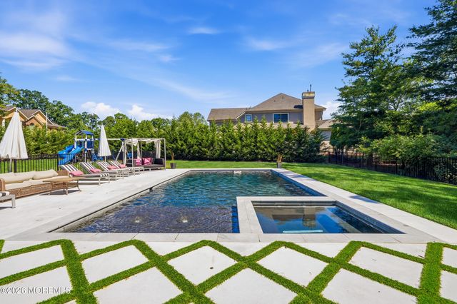 8 Heath Street, Eatontown, NJ 07724