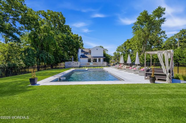 8 Heath Street, Eatontown, NJ 07724